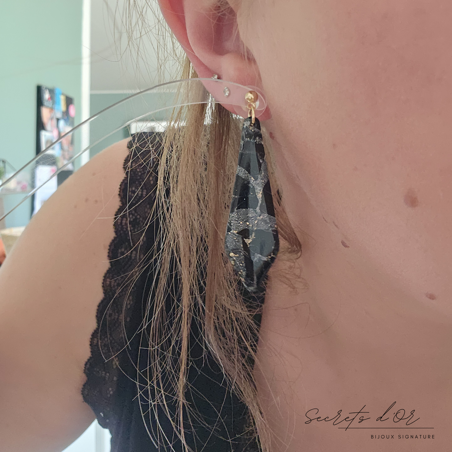 Boucle Marbre Noir - losange allongé