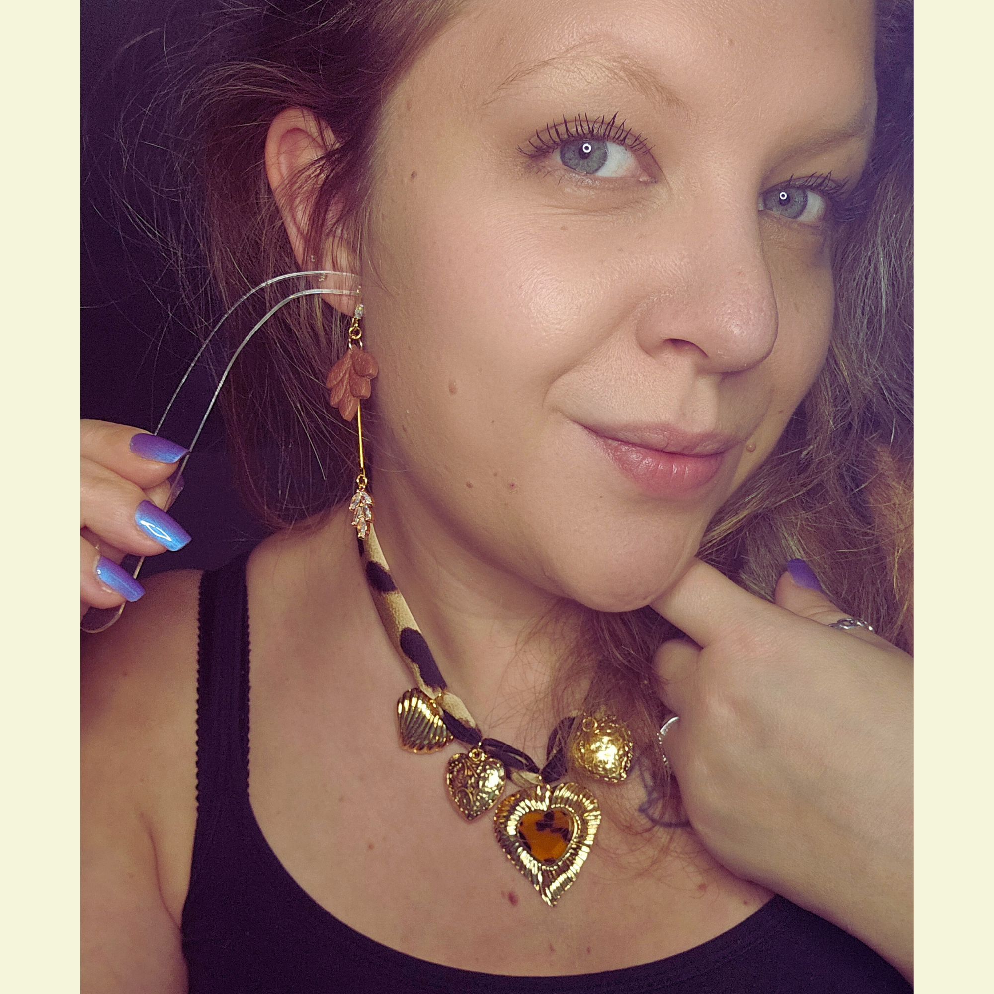 Boucle feuille suspendue