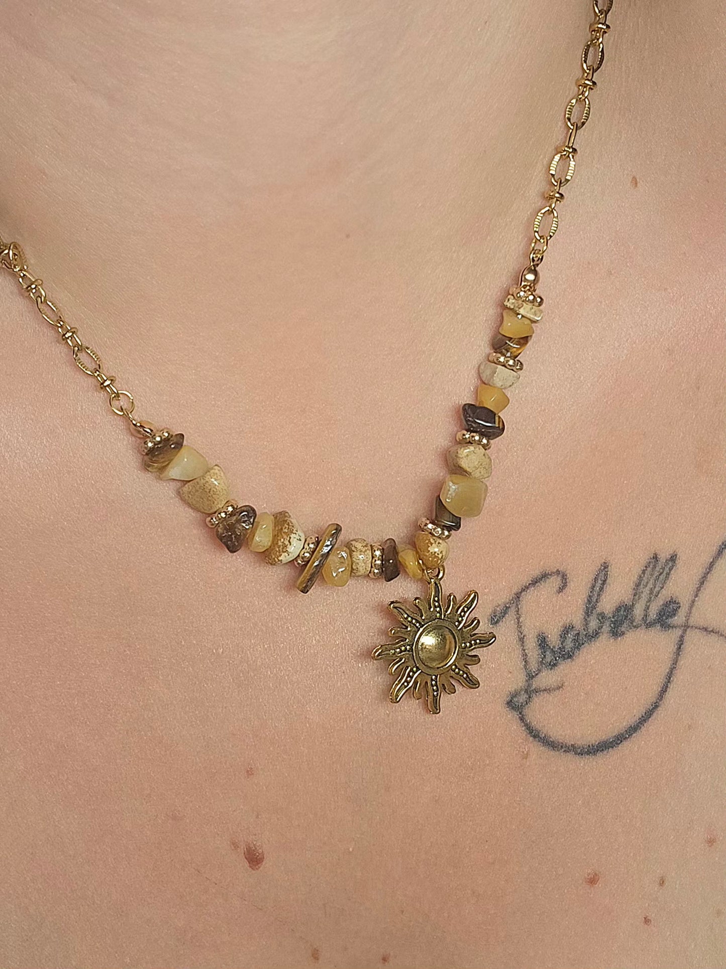 Collier marron/soleil