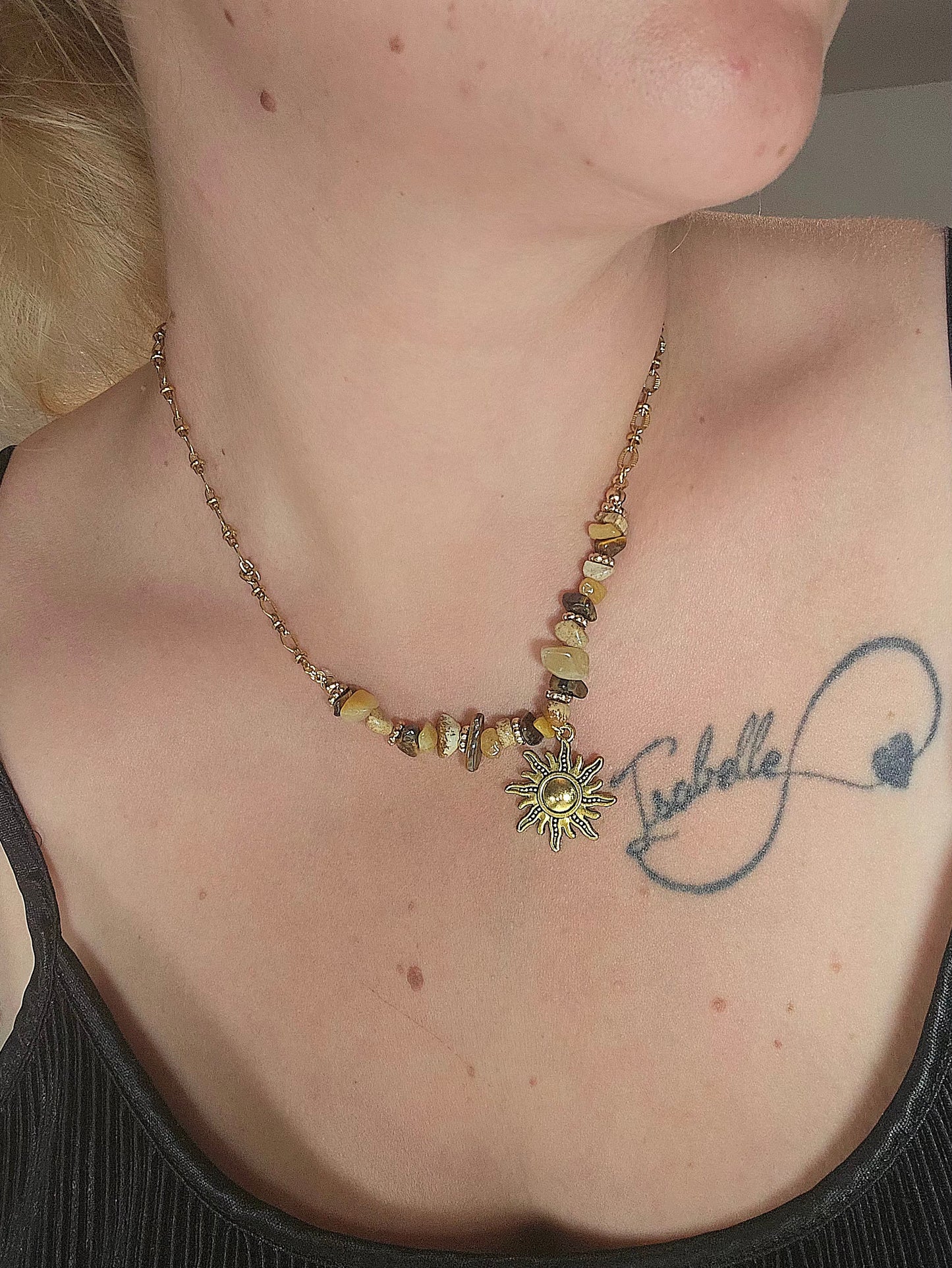 Collier marron/soleil