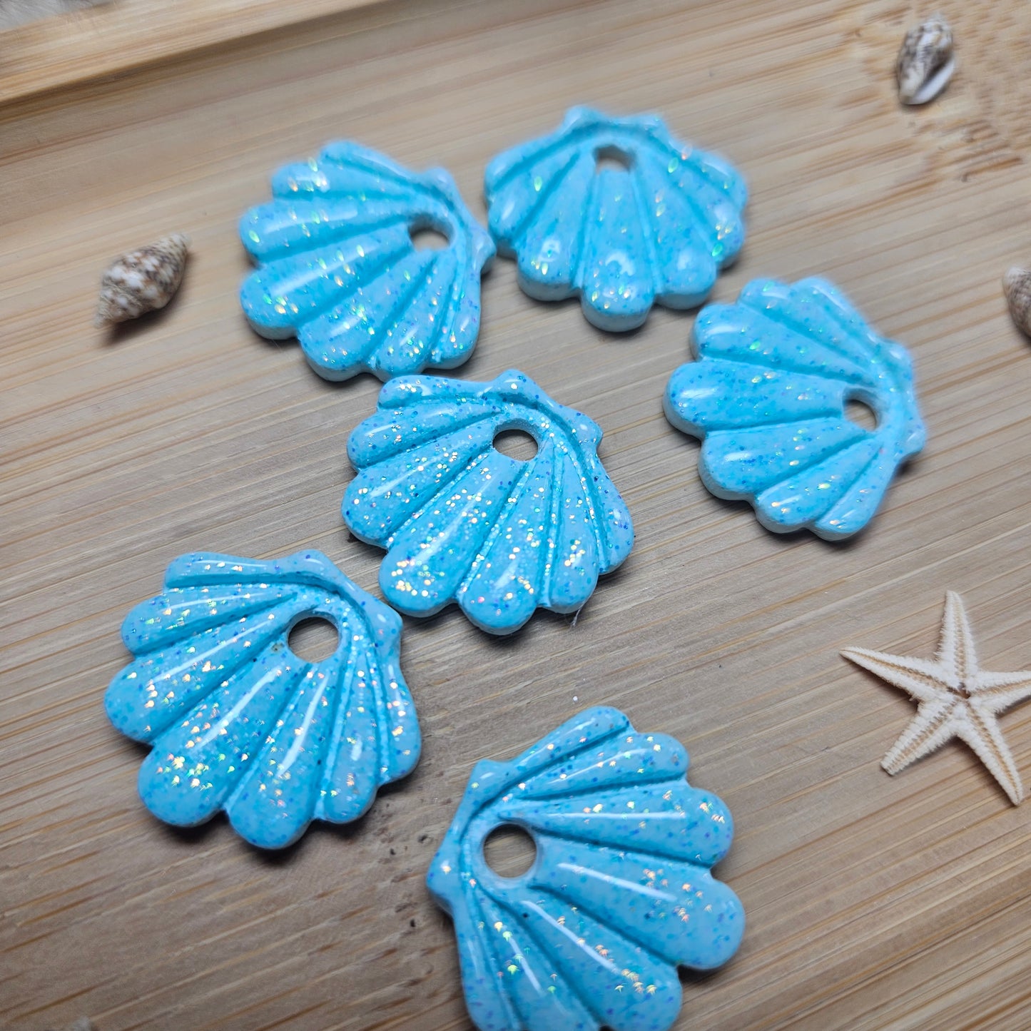 Pampilles Coquillages bleu ciel paillettes - Collection "Lagon"