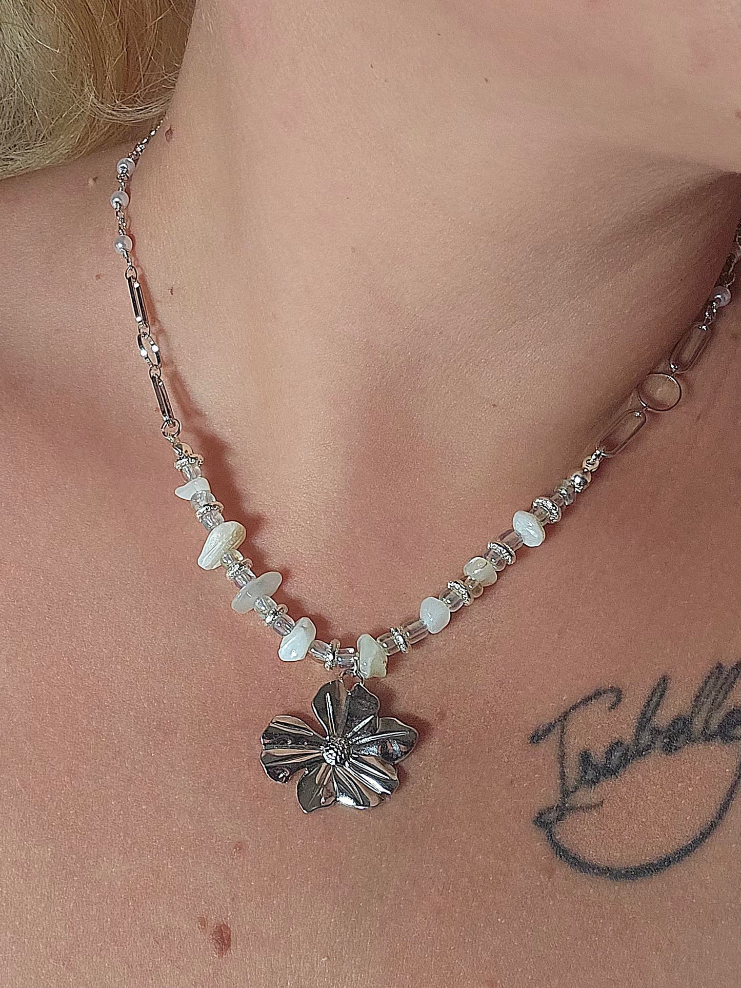 Collier fleur argent